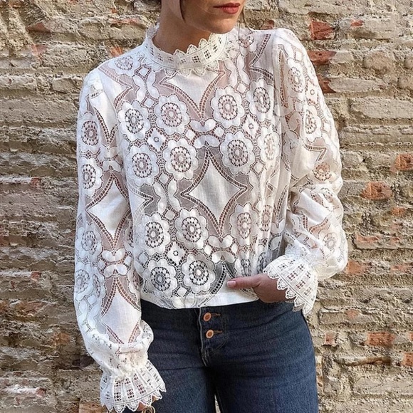 Romantic White Lace Bohemian Long Sleeve Blouse - Picture 3 of 9